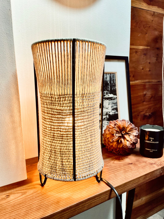 lámpara de mesa Bornos Blanca Telar