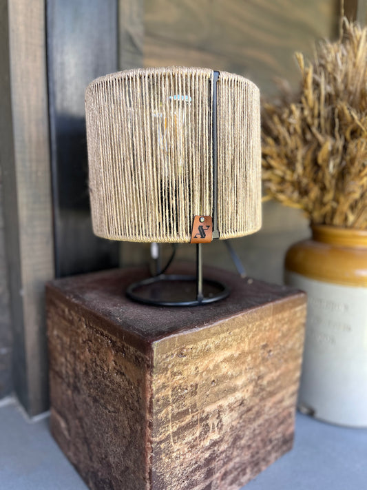 Lámpara de mesa Karibu Natural