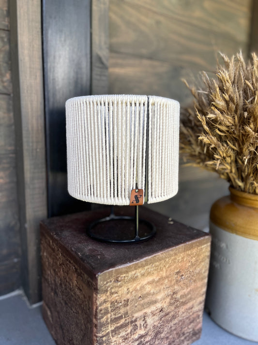 Lámpara de mesa Karibu Blanca