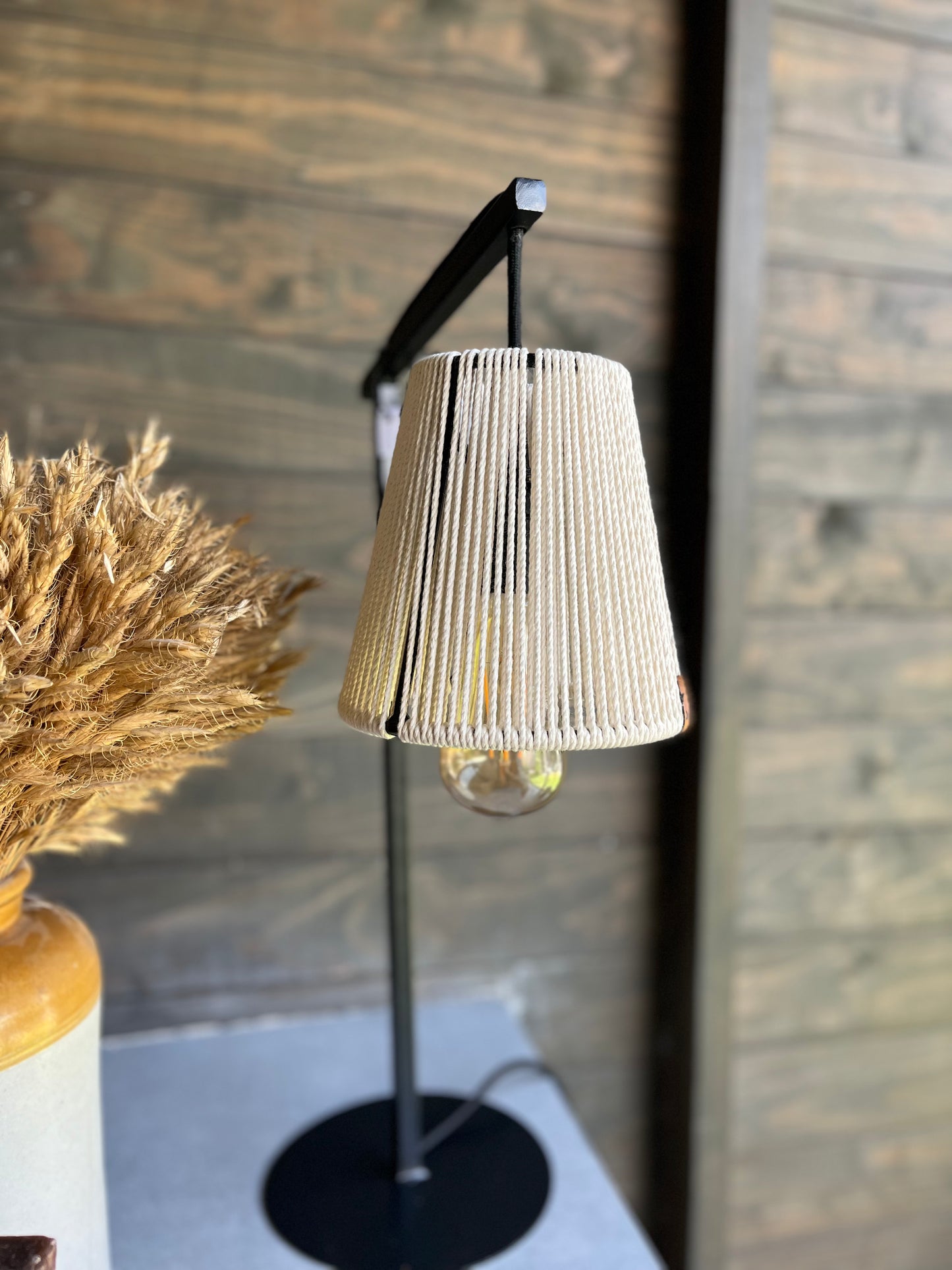 Lámpara de mesa Diagonal Fez - Color a Elección