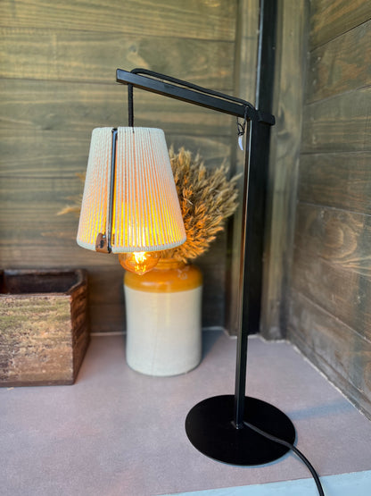 Lámpara de mesa Diagonal Fez - Color a Elección