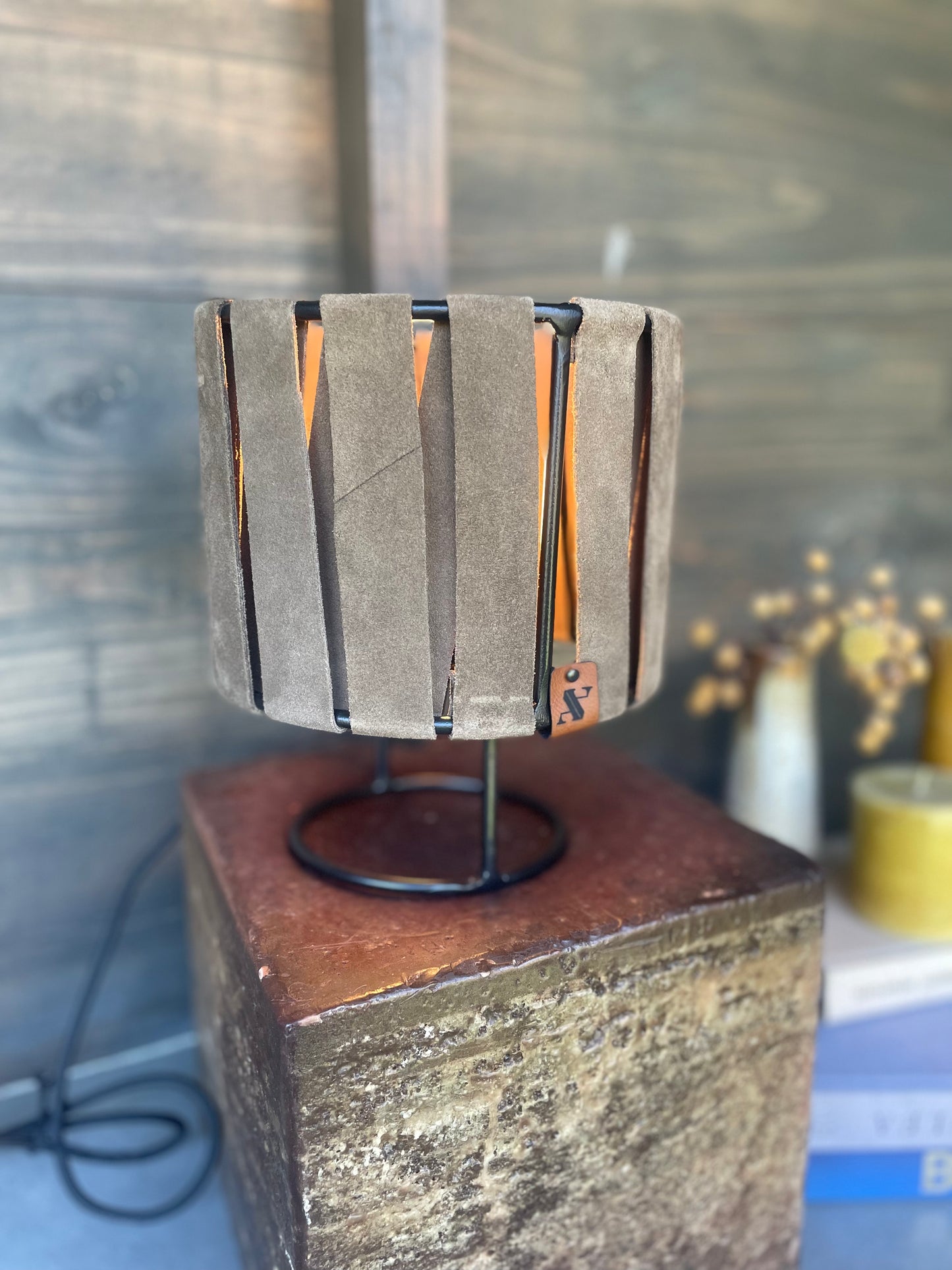 Lámpara de mesa Karibu Taupe