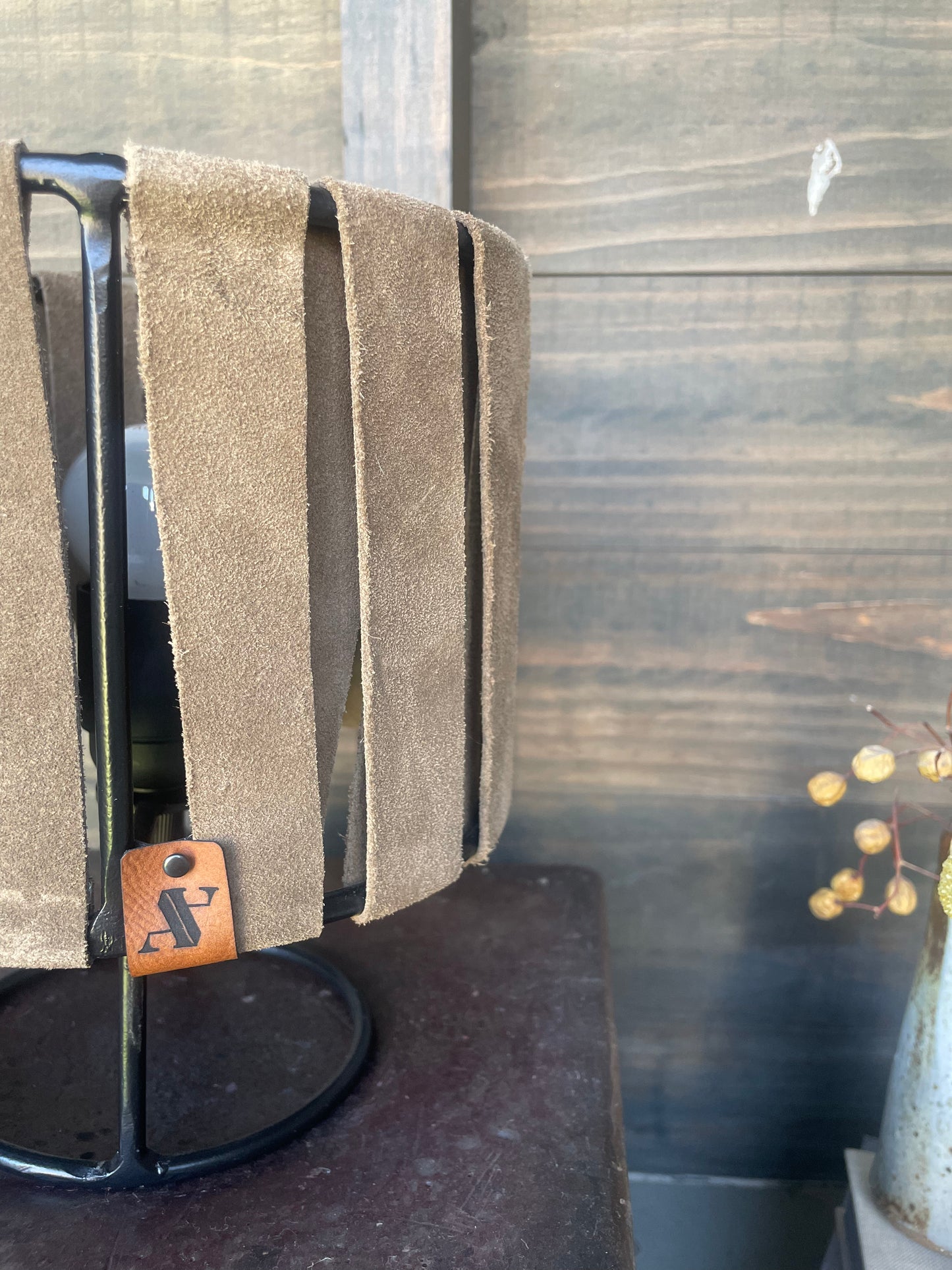 Lámpara de mesa Karibu Taupe