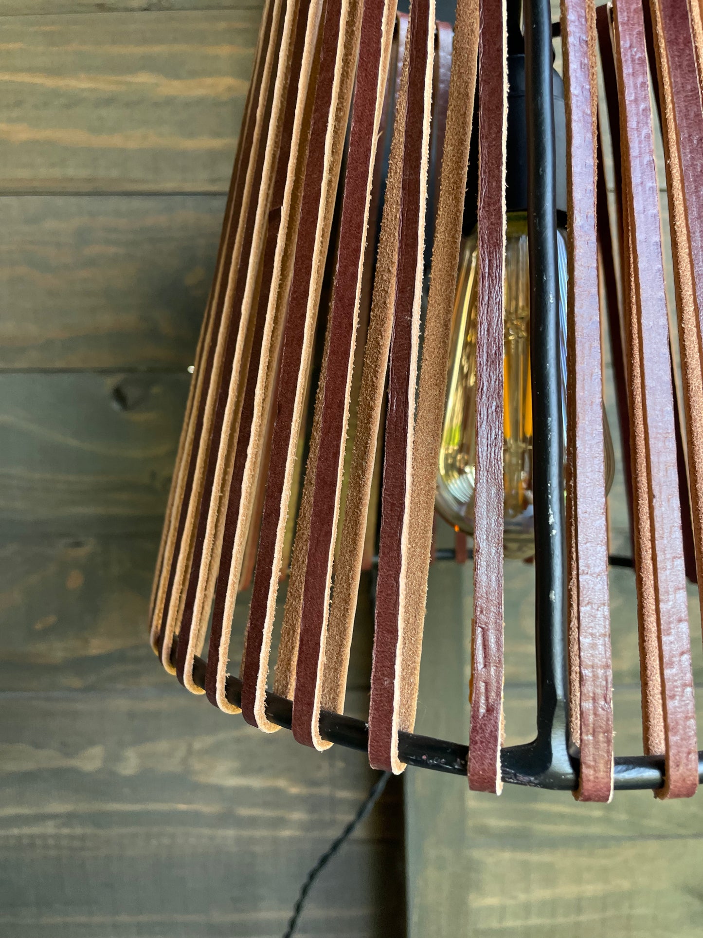 Lámpara de mesa Diagonal Fez - Color a Elección